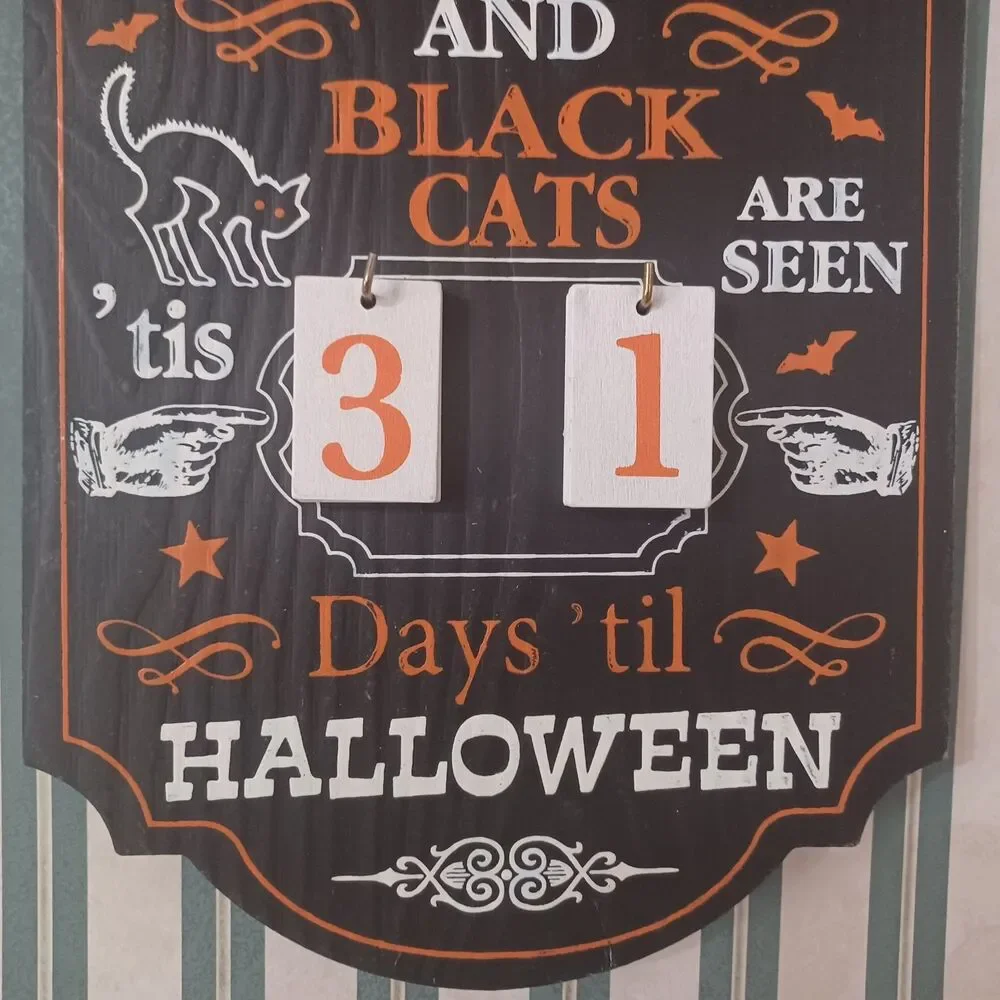 HALLOWEEN COUNTDOWN VERTICAL HANGING WALL PLAQUE SIGN BLACK ORANGE WHITE
